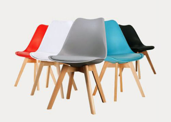OEM ODM Wooden Leg Dining Chair Strong Structure With 42cm Leg Width