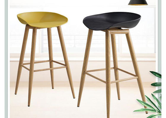 OEM ODM Wood And Leather Bar Stools , High Chair For Bar Counter